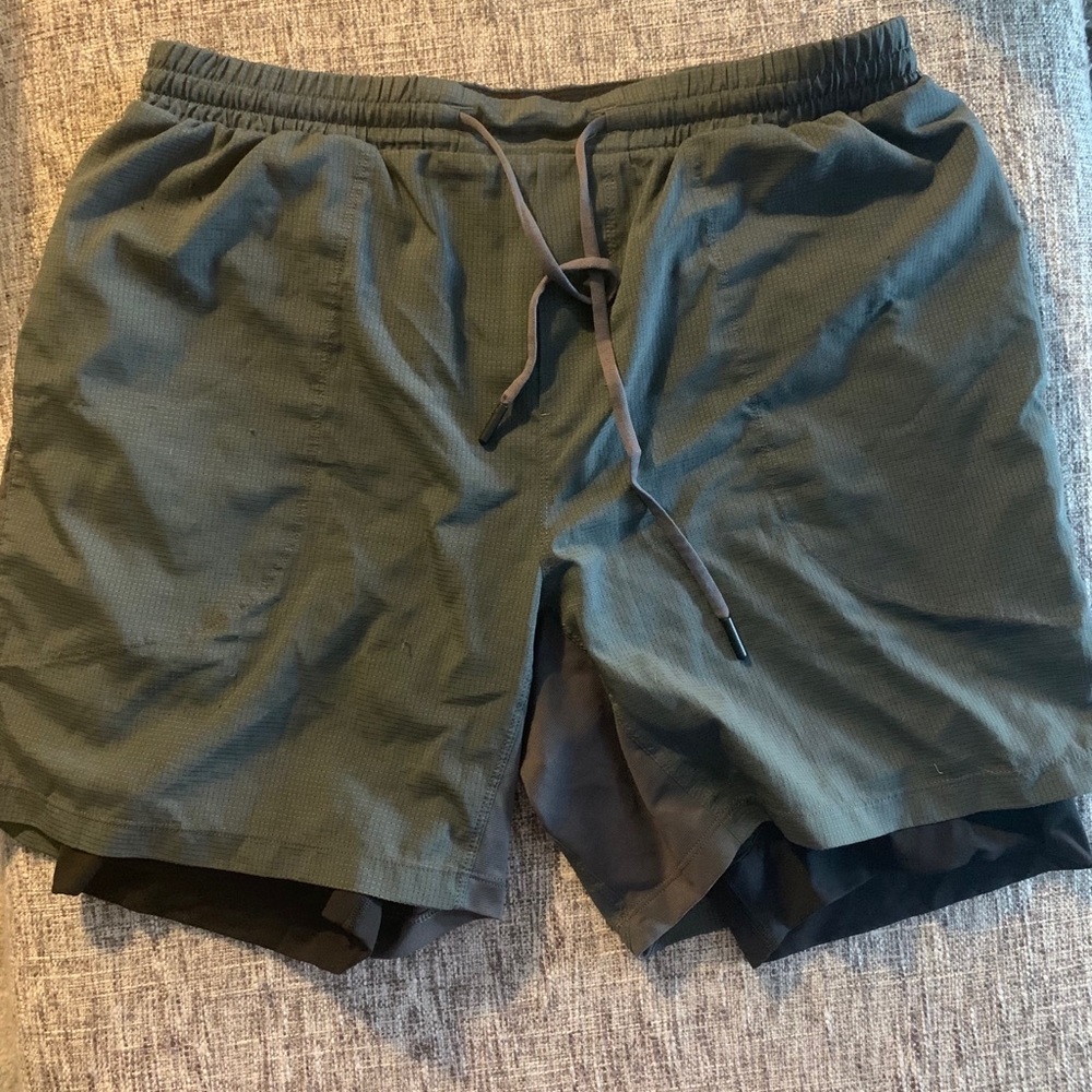 lululemon shorts with liner 7” inseam